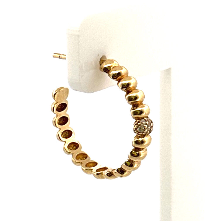 Argollas de Mujer Oro Amarillo 14K Circonias Weight 3.1G
